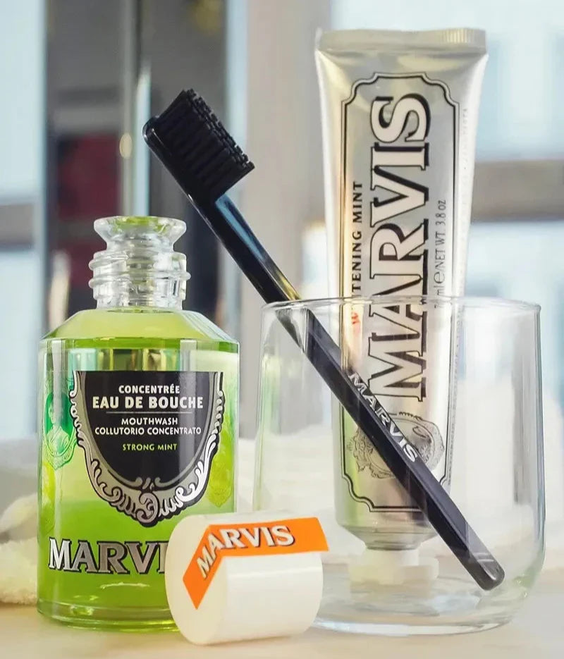 Marvis Whitening Mint Freshen Breath and Remove Smoke Stains Toothpaste